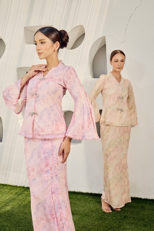 ELYSIA KURUNG BEIGE CREAM (ADULT) RAYA 2026