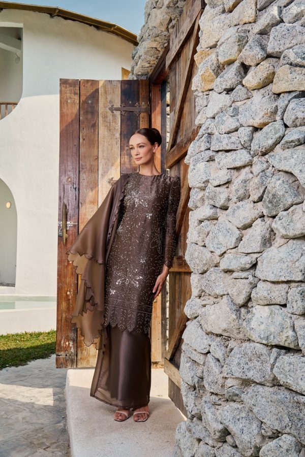 THALIA KURUNG RICH BROWN (ADULT) RAYA 2026