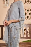 BECCA KURUNG ASH GREY (ADULT) RAYA 2026
