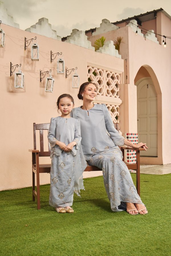 BECCA KURUNG ASH GREY (KIDS) RAYA 2026