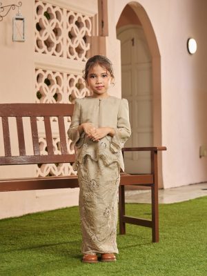 BECCA KURUNG KHAKI (KIDS) RAYA 2026